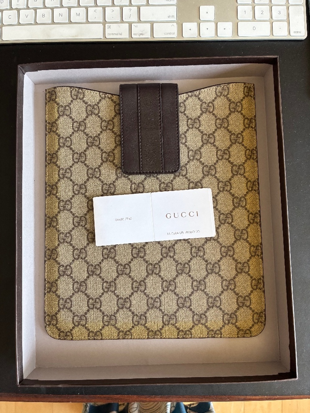 Authentic Gucci Beige/Brown GG Supreme Coated Canvas iPad Tablet Sleeve Case
